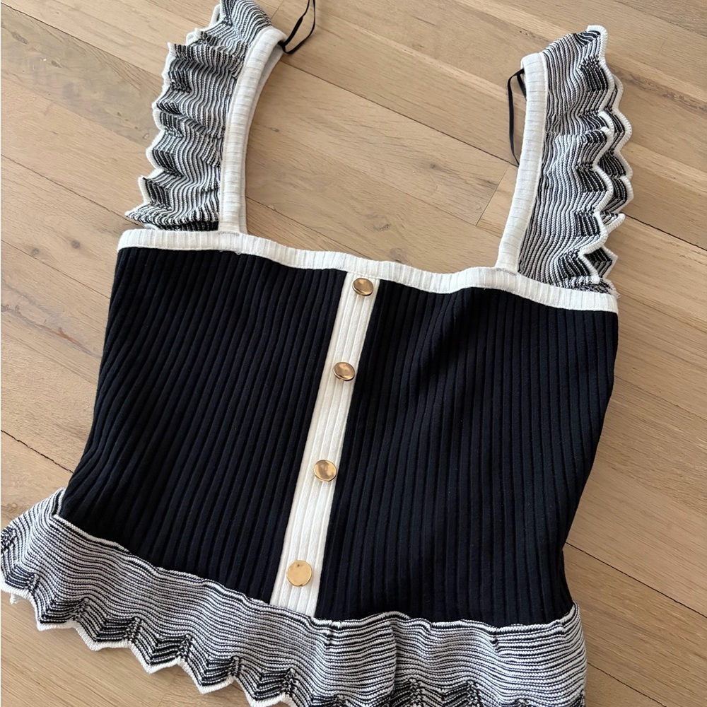 Zara Black and White Ruffled Crop Top💕